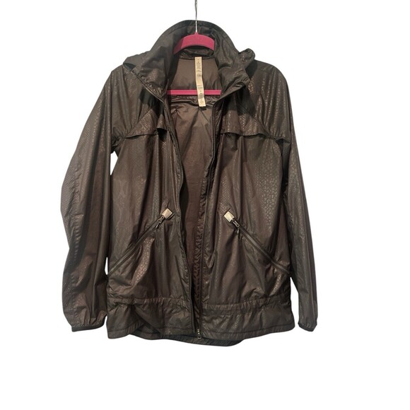 Lululemon Miss Misty Packable Jacket Windbreaker With Hood Snake Embossed Size 6 - Picture 4 of 6